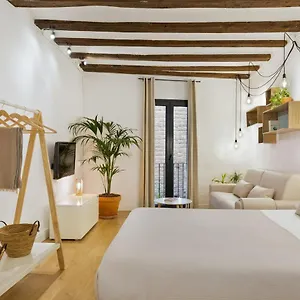 Ola Living Born Lejlighed Barcelona
